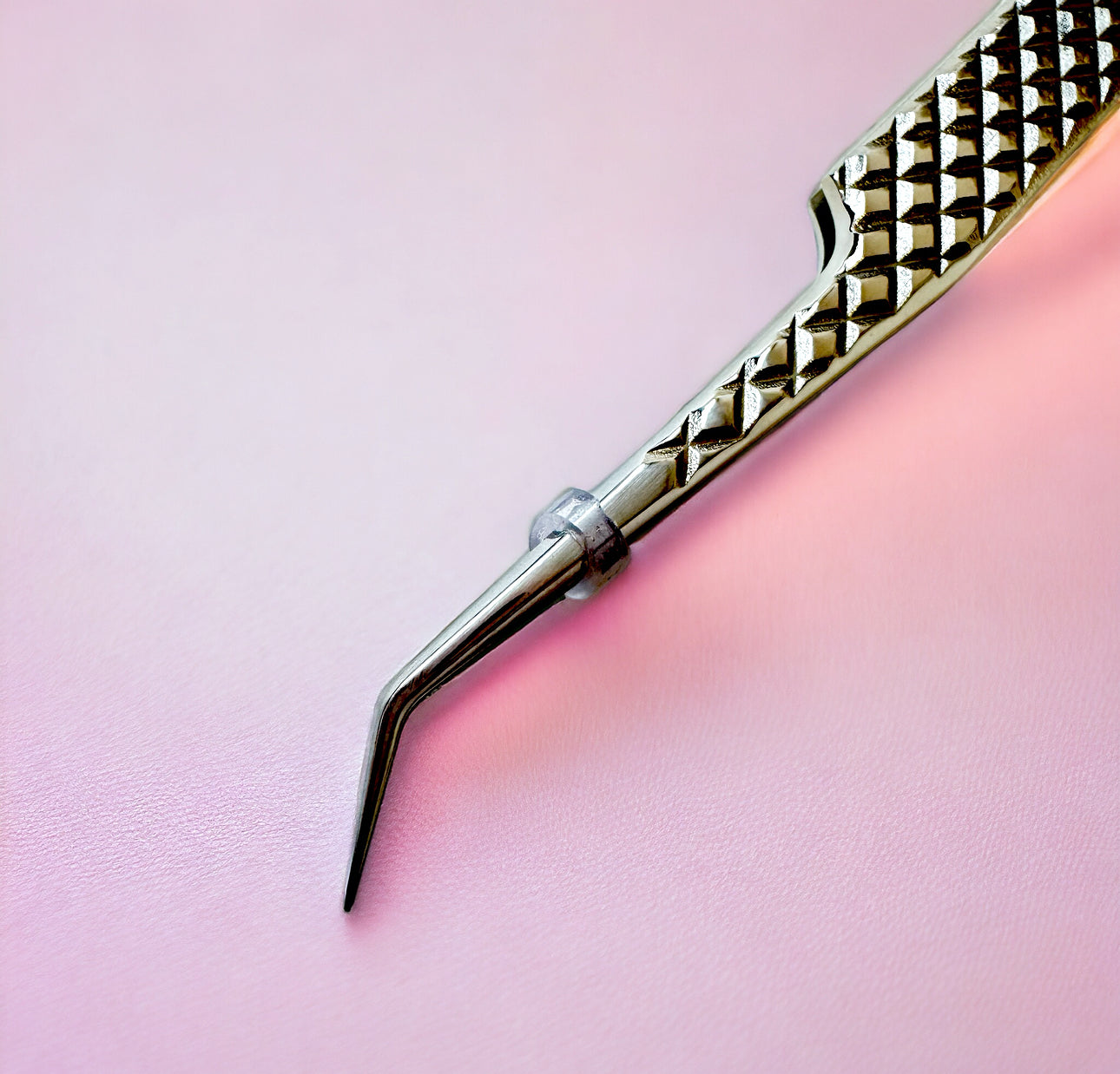 Precise Isolation Tweezer